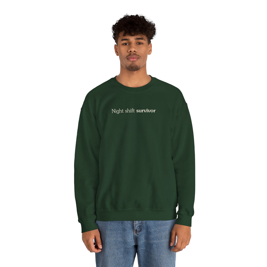 Night shift survivor - Crewneck Sweatshirt